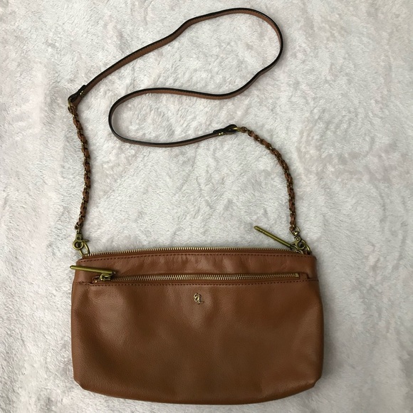 Elliott Lucca Handbags - Elliott Lucca Leather Crossbody Demi Clutch Bag Chain & Leather Strap NWOT